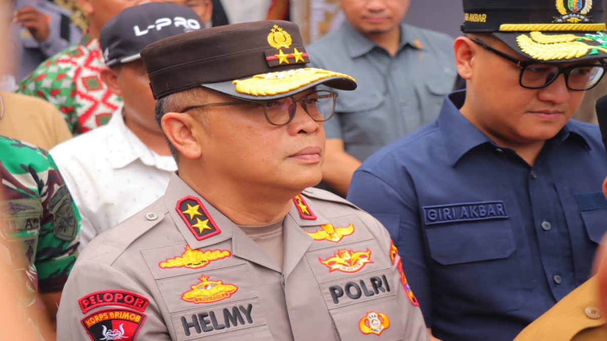 Foto: Kapolda Lampung Irjen Pol Helmy Santika mengajak seluruh elemen masyarakat untuk menahan diri dan menjaga suasana tetap damai, (foto_tb)