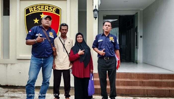 Turiyem istri supriyono diperiksa oleh penyidik unit tipidter sat reskrim polres tanggamus.