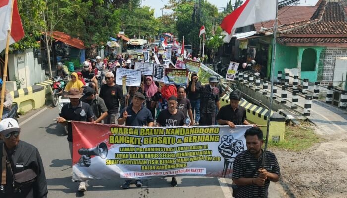 Warga Kabupaten Blora Demo Menuntut Hak Atas Tanah