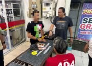 LPG – Dua orang yang diduga sebagai oknum ketua sebuah organisasi masyarakat (ormas) berinisial Y dan N diamankan oleh anggota Subdit Jatanras Ditreskrimum Polda Lampung, Senin (22/9/2025).